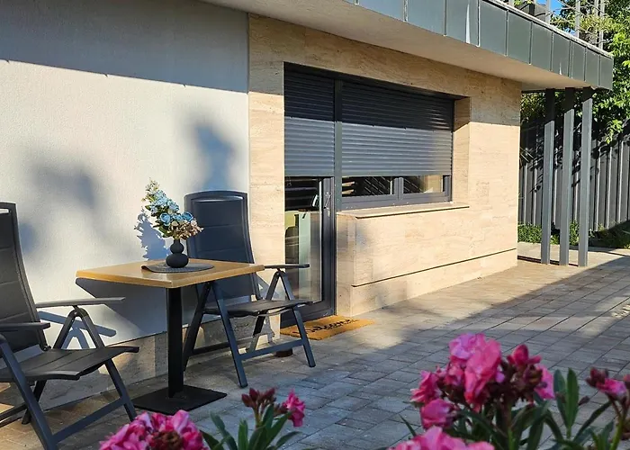 Velence Viola Villa